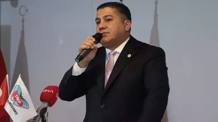 Yerli ve Milli Parti lideri Mutlu: Türk bayrağımızın indirilmesine asla tahammül edemeyiz